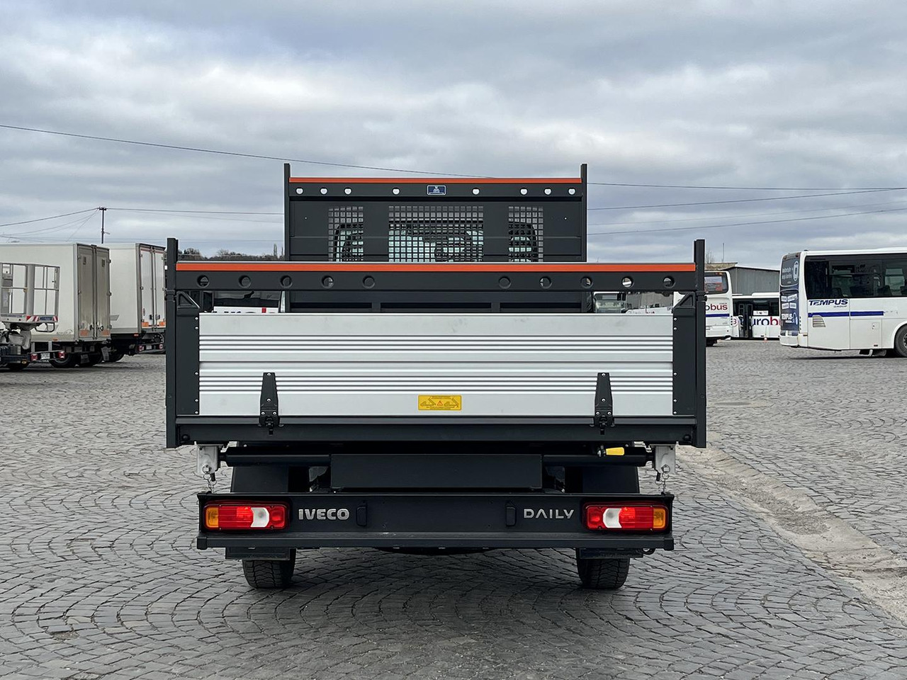 Ladbil med tip Iveco DAILY SKLÁPAČ, 2.3D, 35S16H: billede 6 Ladbil med tip Iveco DAILY SKLÁPAČ, 2.3D, 35S16H: billede 6