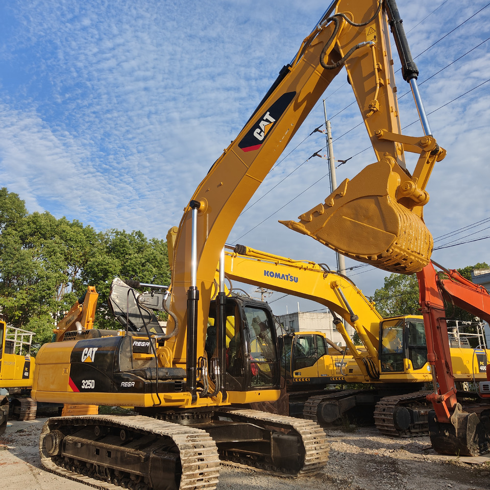 CATERPILLAR 325D - Bæltegravemaskine: billede 2 CATERPILLAR 325D - Bæltegravemaskine: billede 2