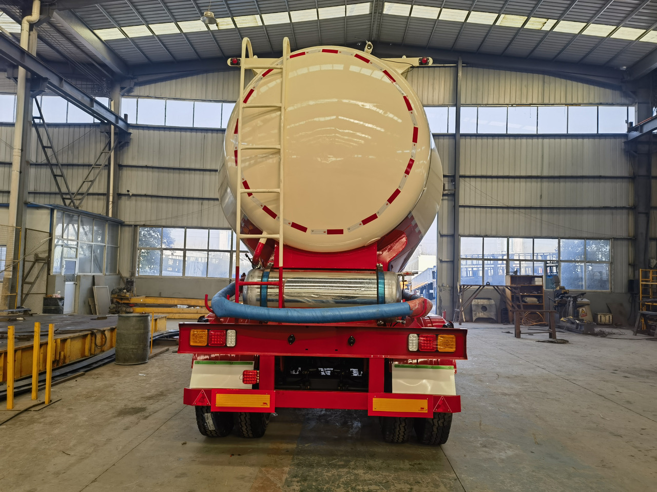 JSIE JSIE9404GFL - Tanksættevogn: billede 3 JSIE JSIE9404GFL - Tanksættevogn: billede 3