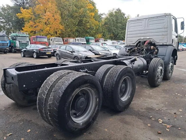 Mercedes-Benz 3235SK / 3535SK , 8x4, V8 BiTurbo, ZF Manual , Spring Suspension - Lastbil chassis: billede 3 Mercedes-Benz 3235SK / 3535SK , 8x4, V8 BiTurbo, ZF Manual , Spring Suspension - Lastbil chassis: billede 3