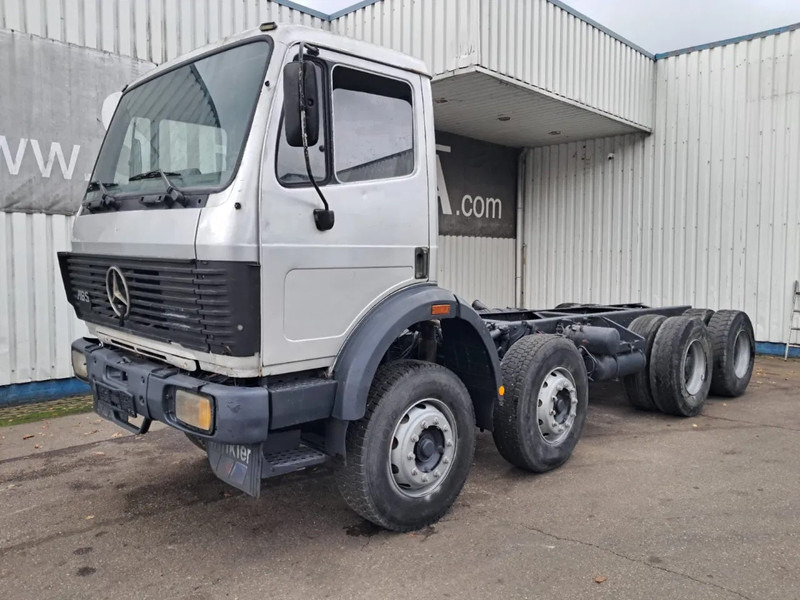 Mercedes-Benz 3235SK / 3535SK , 8x4, V8 BiTurbo, ZF Manual , Spring Suspension - Lastbil chassis: billede 1 Mercedes-Benz 3235SK / 3535SK , 8x4, V8 BiTurbo, ZF Manual , Spring Suspension - Lastbil chassis: billede 1