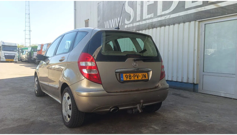 Mercedes-Benz A-Klasse 170 , Airco , leder , distrbute ketting maakt lawaai - Hatchback: billede 5 Mercedes-Benz A-Klasse 170 , Airco , leder , distrbute ketting maakt lawaai - Hatchback: billede 5
