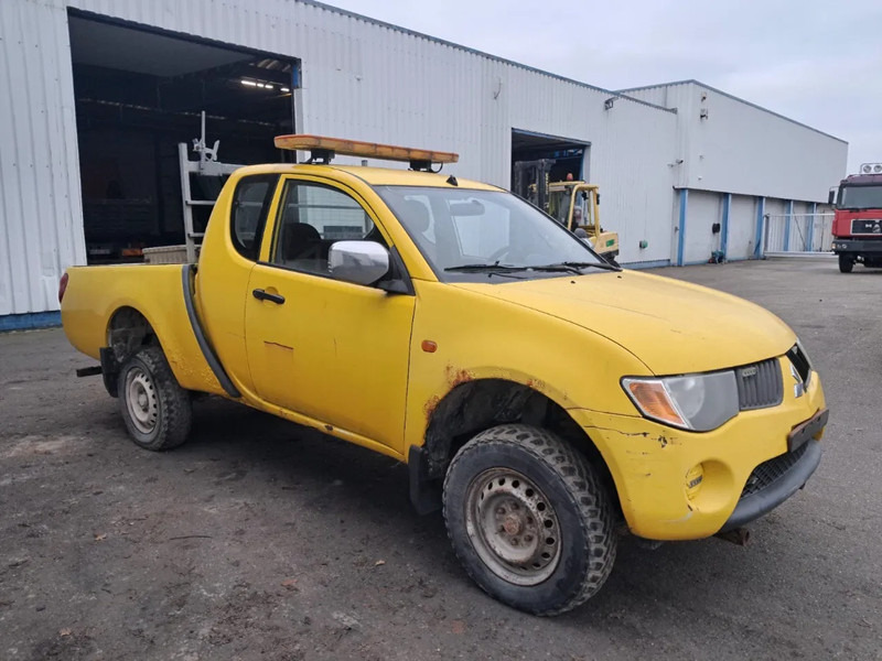 Mitsubishi L200 , 4x4 , 2.5 Di-D , NOT RUNNING !!!, FOR PARTS !!!! - Bil: billede 4 Mitsubishi L200 , 4x4 , 2.5 Di-D , NOT RUNNING !!!, FOR PARTS !!!! - Bil: billede 4