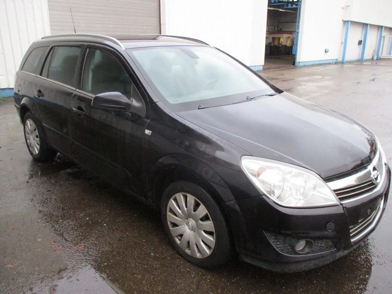 Opel Astra 1.7 CDTI , NOT RUNNING , Navi , Airco , lederen bekleding - Stationcar: billede 4 Opel Astra 1.7 CDTI , NOT RUNNING , Navi , Airco , lederen bekleding - Stationcar: billede 4