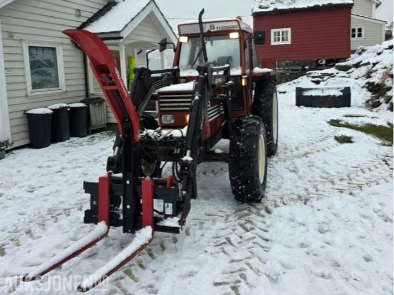 1986 Fiat 80-90 MVA FRI TRAKTOR MED FRONSKUFFE OG TRIMA FRONTLASTER - Traktor: billede 2 1986 Fiat 80-90 MVA FRI TRAKTOR MED FRONSKUFFE OG TRIMA FRONTLASTER - Traktor: billede 2