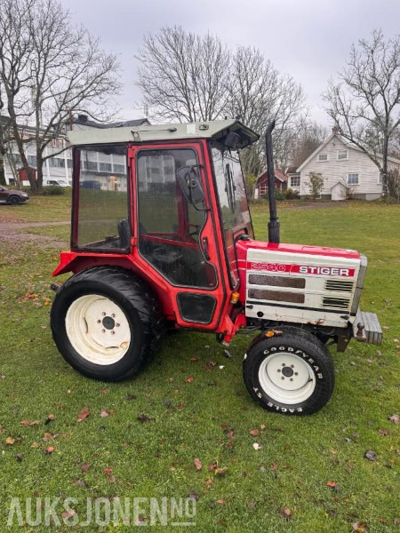 1989 SHIBAURA Stiger 2540 - 4 hjulstrekk - høy og lav serie - Traktor: billede 5 1989 SHIBAURA Stiger 2540 - 4 hjulstrekk - høy og lav serie - Traktor: billede 5