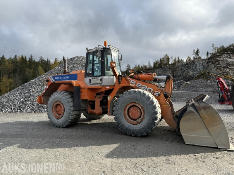 1995 Fiat-Hitachi FR 220.2 - Gummihjulslæsser: billede 4 1995 Fiat-Hitachi FR 220.2 - Gummihjulslæsser: billede 4