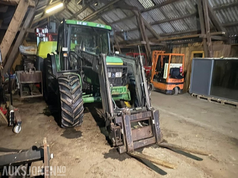 1997 John Deere 6300 med frontlaster - Traktor: billede 3 1997 John Deere 6300 med frontlaster - Traktor: billede 3