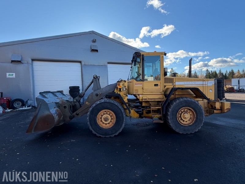 1997 Volvo L90C hjullaster med skuff 250 cm - får ny sertifisering - Gummihjulslæsser: billede 3 1997 Volvo L90C hjullaster med skuff 250 cm - får ny sertifisering - Gummihjulslæsser: billede 3