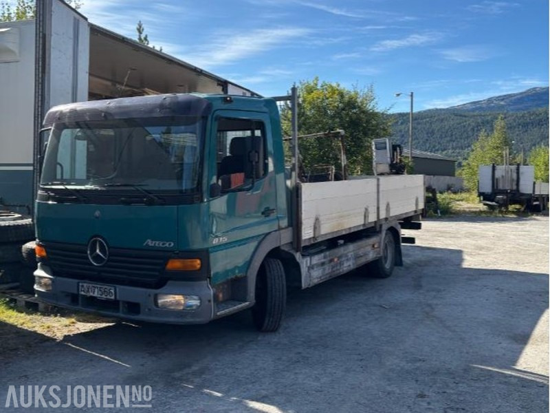 1998 Mercedes-Benz Atego 815/36 - Lastbil med lad: billede 1 1998 Mercedes-Benz Atego 815/36 - Lastbil med lad: billede 1