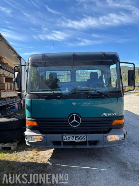 1998 Mercedes-Benz Atego 815/36 - Lastbil med lad: billede 2 1998 Mercedes-Benz Atego 815/36 - Lastbil med lad: billede 2