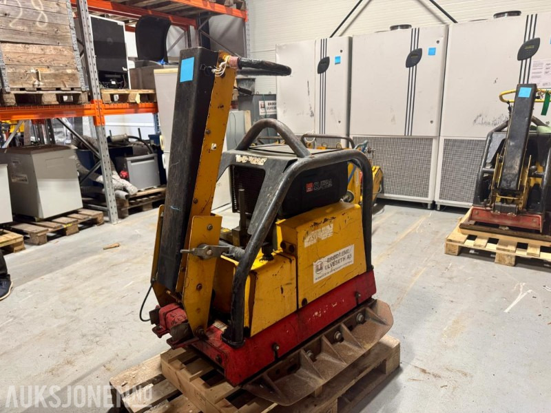 2000 Dynapac LG 500 vibroplate - Bygningsudstyr: billede 1 2000 Dynapac LG 500 vibroplate - Bygningsudstyr: billede 1