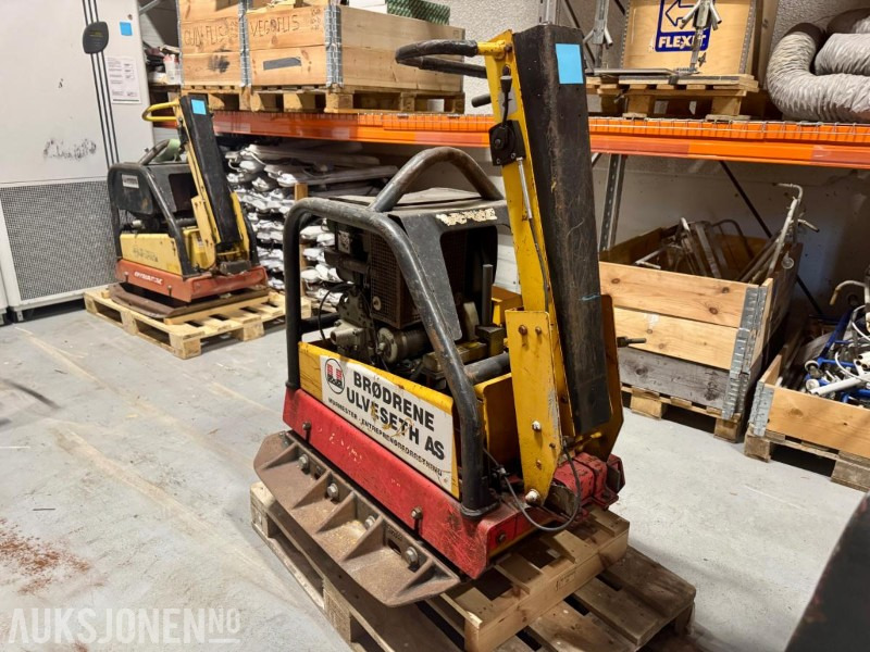 2000 Dynapac LG 500 vibroplate - Bygningsudstyr: billede 2 2000 Dynapac LG 500 vibroplate - Bygningsudstyr: billede 2