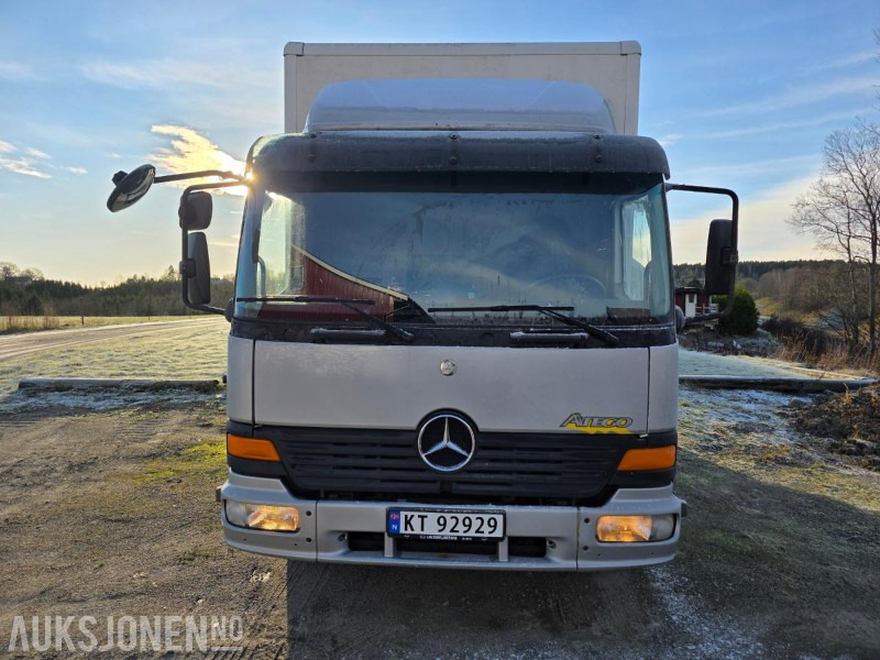 2001 Mercedes-Benz 817L/42 ATEGO SKAPBIL 36m³ MED LASTELEM - Lastbil varevogn: billede 2 2001 Mercedes-Benz 817L/42 ATEGO SKAPBIL 36m³ MED LASTELEM - Lastbil varevogn: billede 2