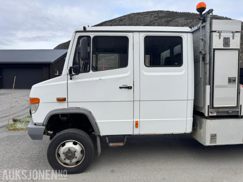 2005 Mercedes-Benz 815Da/37-Vn 4X4 linjebil med kran og masse utstyr - Lastbil med kran: billede 3 2005 Mercedes-Benz 815Da/37-Vn 4X4 linjebil med kran og masse utstyr - Lastbil med kran: billede 3