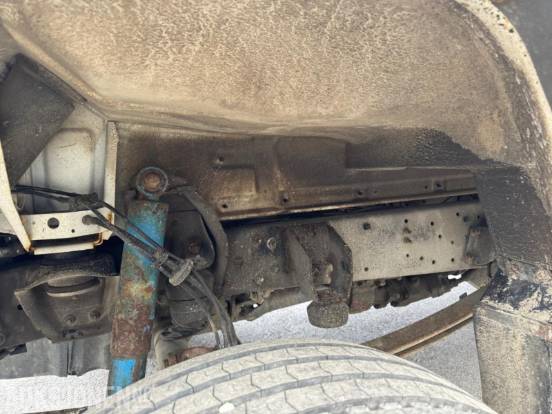 2005 Mercedes-Benz 815Da/37-Vn 4X4 linjebil med kran og masse utstyr - Lastbil med kran: billede 5 2005 Mercedes-Benz 815Da/37-Vn 4X4 linjebil med kran og masse utstyr - Lastbil med kran: billede 5