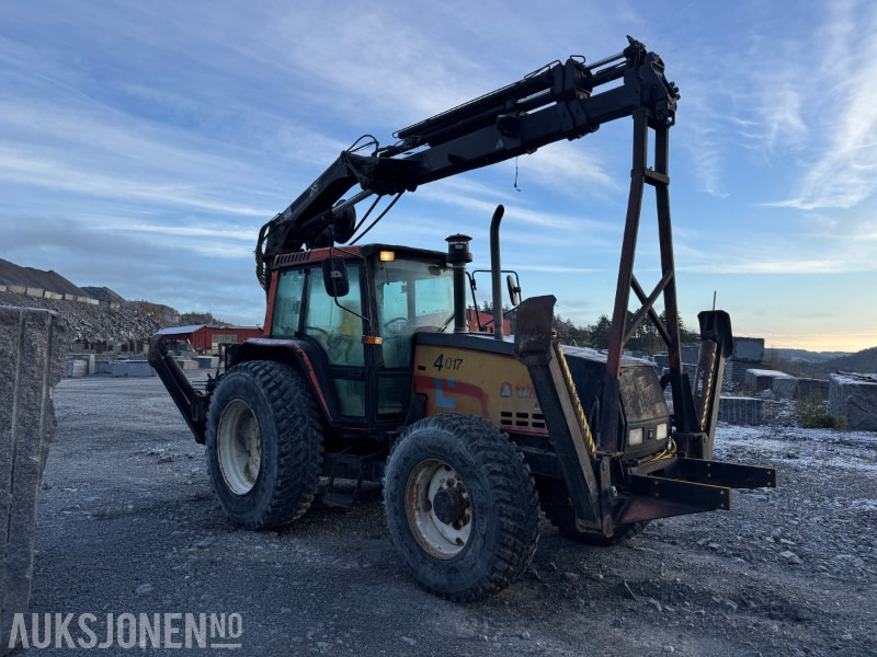 2005 Valmet 8100 Krantraktor - Hiab 099-4XS HiDuo med fjernstyring - Traktor: billede 5 2005 Valmet 8100 Krantraktor - Hiab 099-4XS HiDuo med fjernstyring - Traktor: billede 5