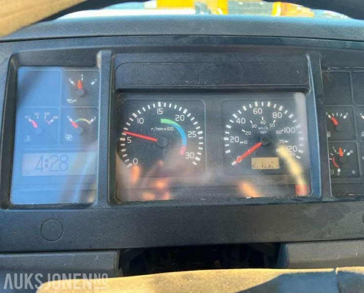 Lastbil med kran 2006 Volvo FL6 med tipp og kran NYLIG EU OK TIL 22.10.2026: billede 9 Lastbil med kran 2006 Volvo FL6 med tipp og kran NYLIG EU OK TIL 22.10.2026: billede 9