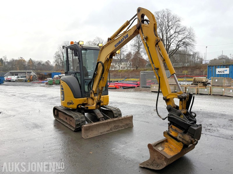 2007 Komatsu PC30 MR-2 minigraver med Engcon tiltrotator, lys, 1 skuffe, gummibelter, skjær - Minigravemaskine: billede 3 2007 Komatsu PC30 MR-2 minigraver med Engcon tiltrotator, lys, 1 skuffe, gummibelter, skjær - Minigravemaskine: billede 3