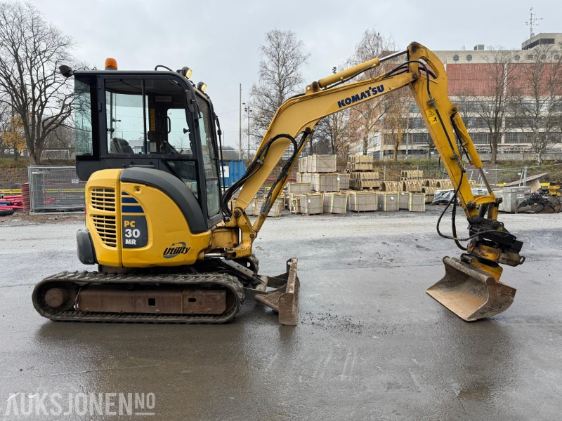 2007 Komatsu PC30 MR-2 minigraver med Engcon tiltrotator, lys, 1 skuffe, gummibelter, skjær - Minigravemaskine: billede 4 2007 Komatsu PC30 MR-2 minigraver med Engcon tiltrotator, lys, 1 skuffe, gummibelter, skjær - Minigravemaskine: billede 4