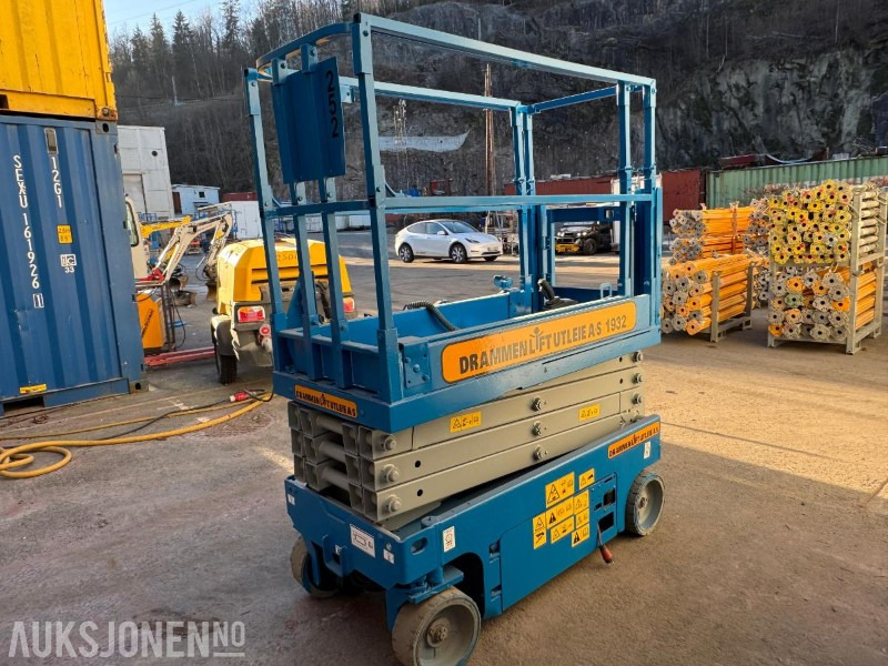 2011 Genie 1932 sakselift / 8 meter - Lift: billede 4 2011 Genie 1932 sakselift / 8 meter - Lift: billede 4