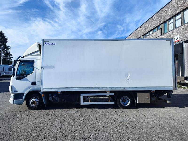 2012 DAF LF 45.180 / Zepro 1500 løftelem / Sidedør på skap - Lastbil varevogn: billede 3 2012 DAF LF 45.180 / Zepro 1500 løftelem / Sidedør på skap - Lastbil varevogn: billede 3