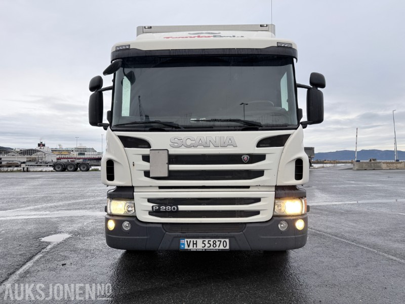 2013 Scania P280 4x2 skapbil med full sideåpning - Lastbil varevogn: billede 2 2013 Scania P280 4x2 skapbil med full sideåpning - Lastbil varevogn: billede 2