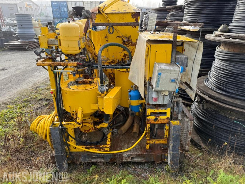 2014 Atlas Copco Unigrout Rig Smart M2 E45 / Injeksjonsplattform - Bygningsudstyr: billede 5 2014 Atlas Copco Unigrout Rig Smart M2 E45 / Injeksjonsplattform - Bygningsudstyr: billede 5