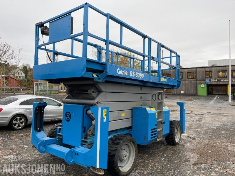 2014 Genie GS 5390 Sakselift med 1904 timer - Lift: billede 4 2014 Genie GS 5390 Sakselift med 1904 timer - Lift: billede 4
