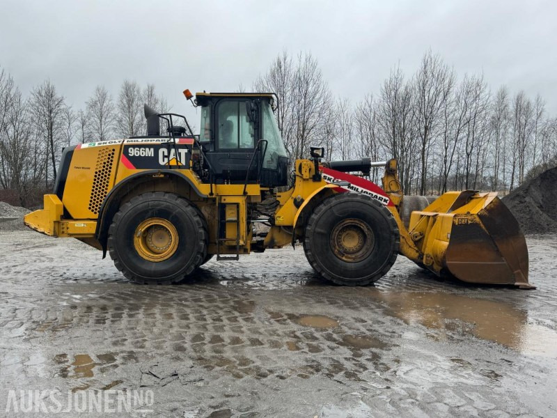 2015 CAT 966M FOREST MACHINE HJULLASTER, VEKT, SENTRALSMØRING, FULL SERVICEHISTORIKK, SKUFFE - Gummihjulslæsser: billede 4 2015 CAT 966M FOREST MACHINE HJULLASTER, VEKT, SENTRALSMØRING, FULL SERVICEHISTORIKK, SKUFFE - Gummihjulslæsser: billede 4