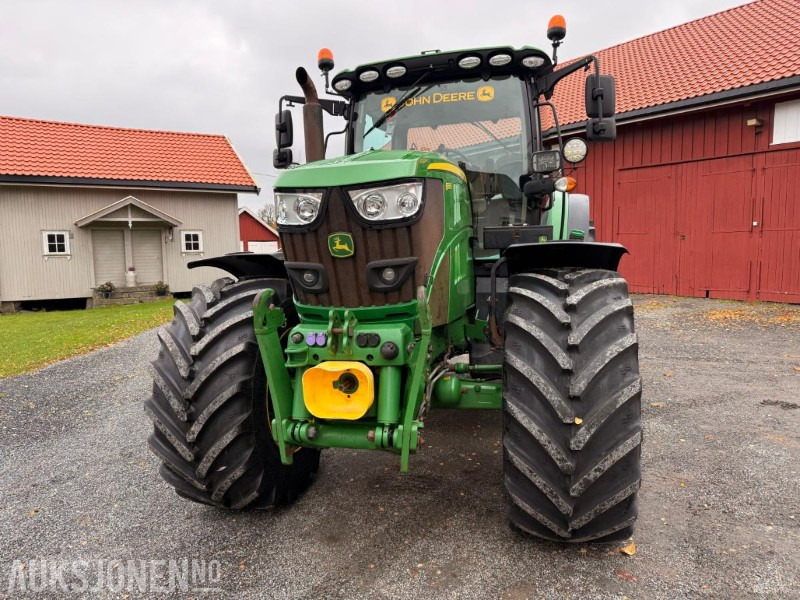 2016 John Deere 6155R– 6745 t – Storservice + nye deler – Pen og velholdt traktor! - Traktor: billede 4 2016 John Deere 6155R– 6745 t – Storservice + nye deler – Pen og velholdt traktor! - Traktor: billede 4