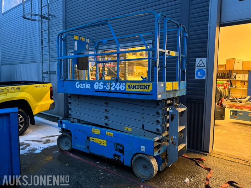 2017 Genie GS3246 sakselift / Rep.objekt - Lift: billede 1 2017 Genie GS3246 sakselift / Rep.objekt - Lift: billede 1