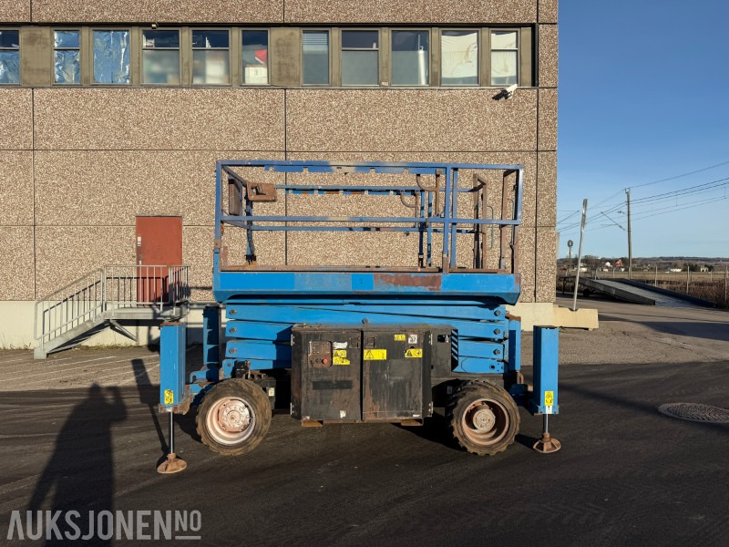 2017 Genie GS3369 RT terrenggående sakselift - 12 m arbeidshøyde - Lift: billede 2 2017 Genie GS3369 RT terrenggående sakselift - 12 m arbeidshøyde - Lift: billede 2