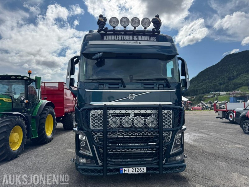 2018 Volvo FH16 8X4 komplett tømmerbil med kran og henger. - Tømmerbil, Lastbil med kran: billede 2 2018 Volvo FH16 8X4 komplett tømmerbil med kran og henger. - Tømmerbil, Lastbil med kran: billede 2