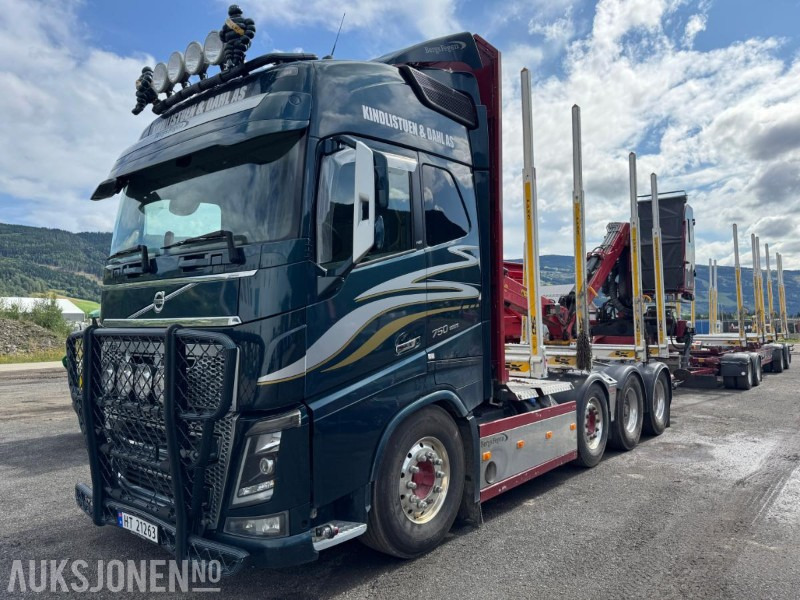 2018 Volvo FH16 8X4 komplett tømmerbil med kran og henger. - Tømmerbil, Lastbil med kran: billede 1 2018 Volvo FH16 8X4 komplett tømmerbil med kran og henger. - Tømmerbil, Lastbil med kran: billede 1