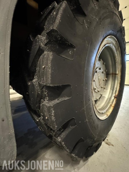 Gummihjulslæsser 2019 Everun ER 25 Hjullaster med klappvingeskuffe - Sandstrøer - Tannskuffe - Pallegafler - Kosteaggregat: billede 9