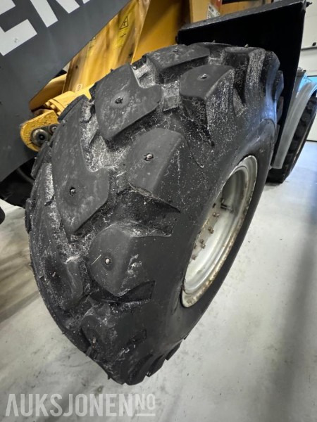 Gummihjulslæsser 2019 Everun ER 25 Hjullaster med klappvingeskuffe - Sandstrøer - Tannskuffe - Pallegafler - Kosteaggregat: billede 8