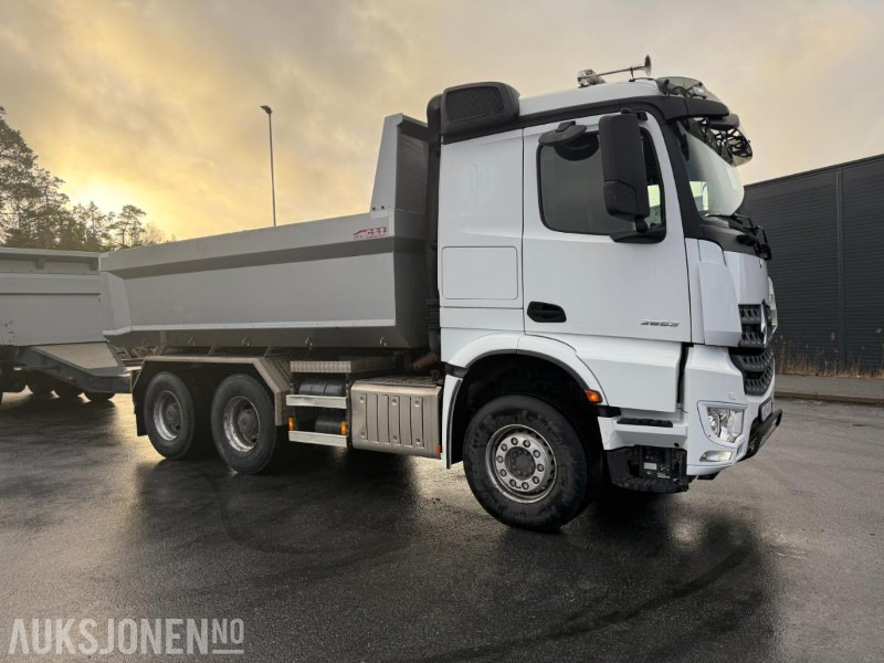 2020 Mercedes-Benz Arocs 2653 DUMPERBIL - GULLAVTALE - LAV KM. - Tipvogn lastbil: billede 2 2020 Mercedes-Benz Arocs 2653 DUMPERBIL - GULLAVTALE - LAV KM. - Tipvogn lastbil: billede 2
