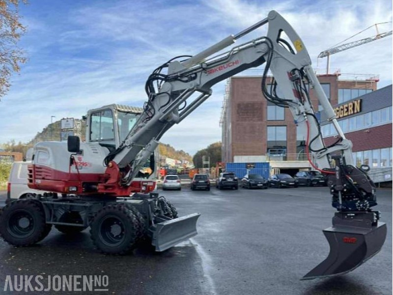 2020 Takeuchi TB295 W Ny smp rotortilt og pusskoffe Sentralsmøring Godkjent sertfisert - Gravemaskine: billede 1 2020 Takeuchi TB295 W Ny smp rotortilt og pusskoffe Sentralsmøring Godkjent sertfisert - Gravemaskine: billede 1