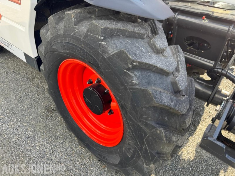 Teleskop truck 2022 Bobcat T40.180SLPRC teleskoplaster med skuffe og hydraulisk gafler: billede 11 Teleskop truck 2022 Bobcat T40.180SLPRC teleskoplaster med skuffe og hydraulisk gafler: billede 11