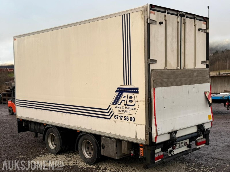 2004 HFR UH9KK180 Skaphenger / Thermohenger - Anhænger: billede 3 2004 HFR UH9KK180 Skaphenger / Thermohenger - Anhænger: billede 3