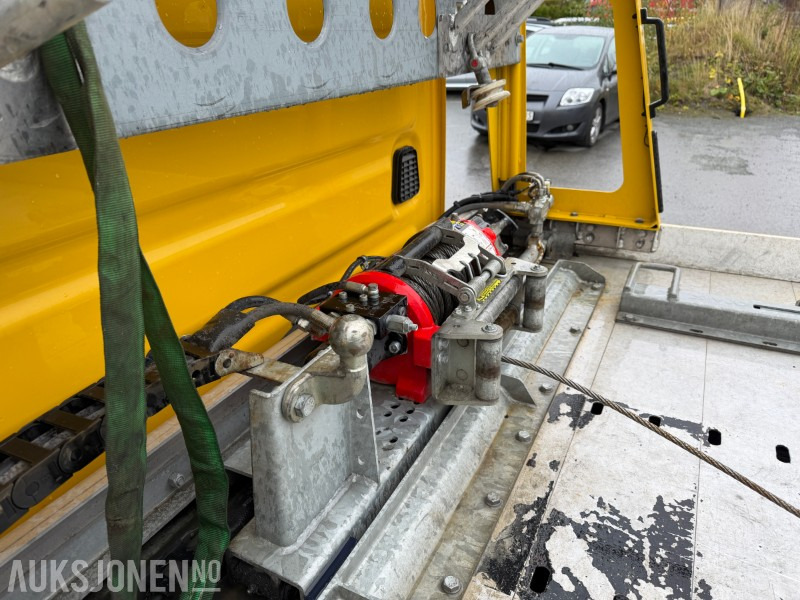 Brandbil Iveco Daily 70C18 Bergingsbil – 2023-modell - bare gått 98 182 km: billede 13