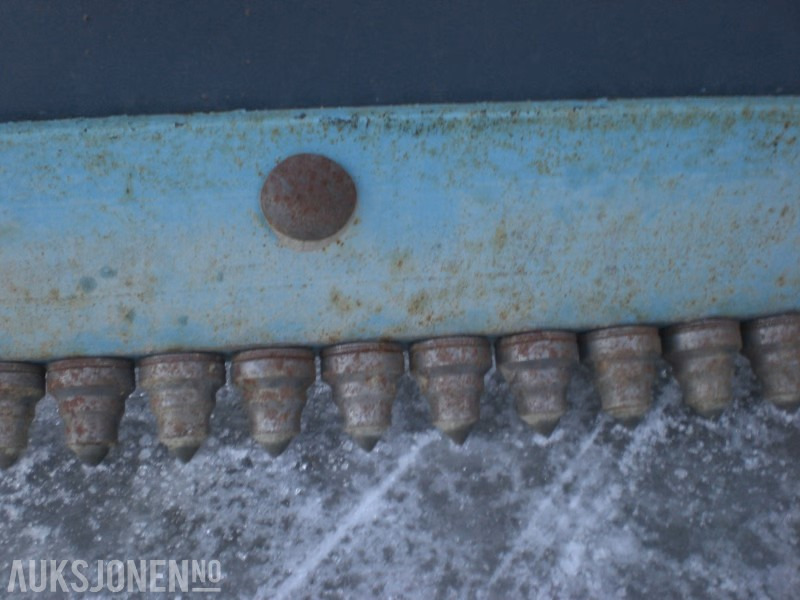 Landbrugsmaskine 2012 Isskrape Nord Vei PT 3050 – 3,05 m – hardmetallpigger – lite brukt: billede 7 Landbrugsmaskine 2012 Isskrape Nord Vei PT 3050 – 3,05 m – hardmetallpigger – lite brukt: billede 7