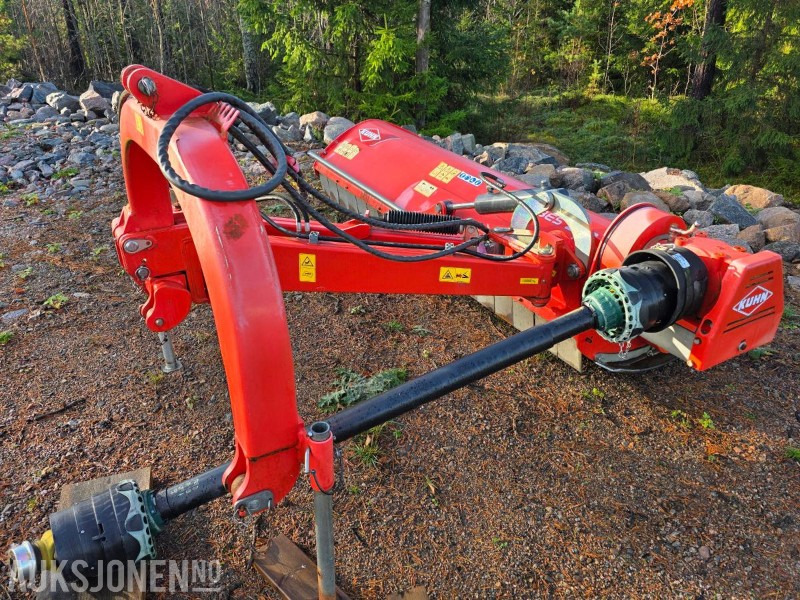 2017 Kuhn TBES 262 beitepusser / hydraulisk sidemontert slagklipper / kantslått - Landbrugsmaskine: billede 3 2017 Kuhn TBES 262 beitepusser / hydraulisk sidemontert slagklipper / kantslått - Landbrugsmaskine: billede 3