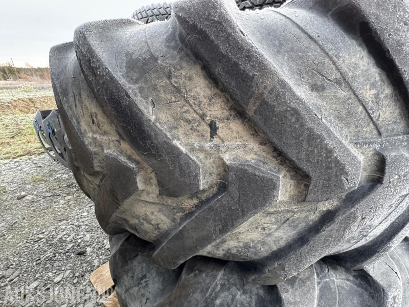 2017 Michelin XMCL 480/70 R24 – 2 stk brukte traktordekk - Landbrugsmaskine: billede 3 2017 Michelin XMCL 480/70 R24 – 2 stk brukte traktordekk - Landbrugsmaskine: billede 3