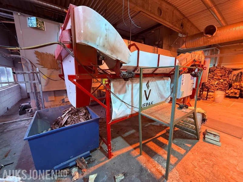 2018 Vepak pakkemaskin EP3180170A1 - Maks 40L og 30 cm - Landbrugsmaskine: billede 4 2018 Vepak pakkemaskin EP3180170A1 - Maks 40L og 30 cm - Landbrugsmaskine: billede 4