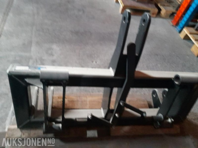 Landbrugsmaskine 2024 3 Punkt adapter med Trimafeste: billede 1