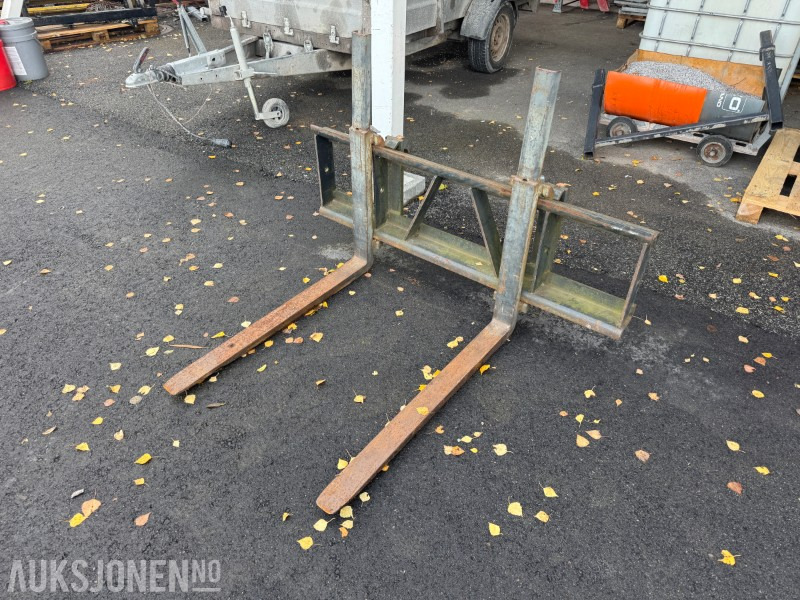 Pallegaffel for traktor - Trimafeste - Landbrugsmaskine: billede 1 Pallegaffel for traktor - Trimafeste - Landbrugsmaskine: billede 1