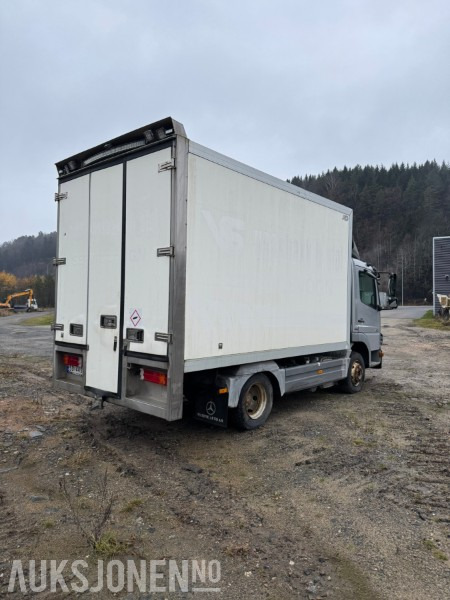 2008 Mercedes-Benz Atego 822 Servicebil / Verkstedvogn m/ Palfinger kran og verkstedinnredning - Lastbil: billede 5 2008 Mercedes-Benz Atego 822 Servicebil / Verkstedvogn m/ Palfinger kran og verkstedinnredning - Lastbil: billede 5