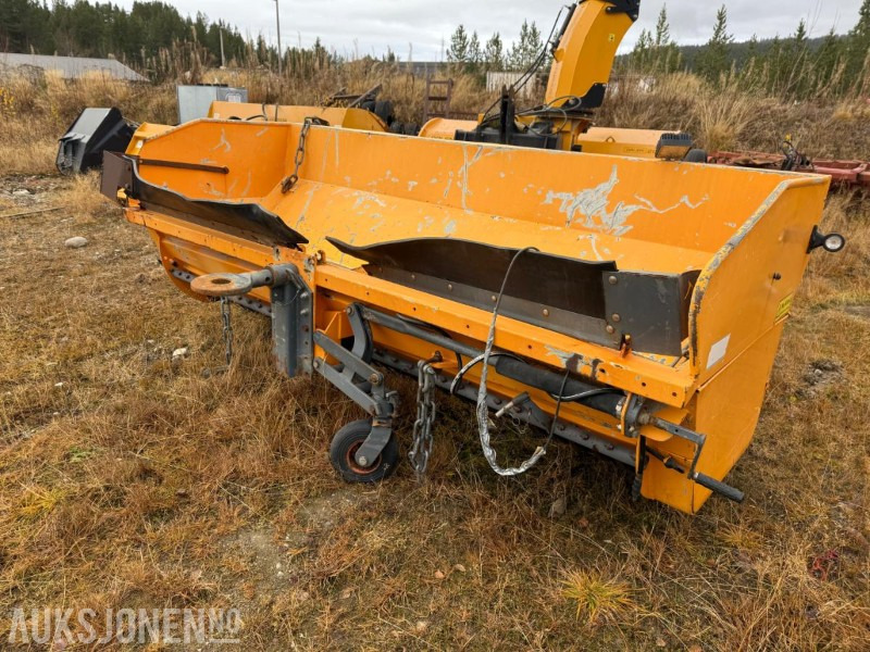 2012 Epoke TKB12-280 sand-/saltspreder – tilhengerutførelse - Lastbil: billede 1 2012 Epoke TKB12-280 sand-/saltspreder – tilhengerutførelse - Lastbil: billede 1